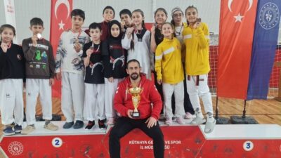 Kütahya’da düzenlenen İller Arası Minikler Taekwondo Turnuvası’nda Afyonkarahisar’ı temsil eden