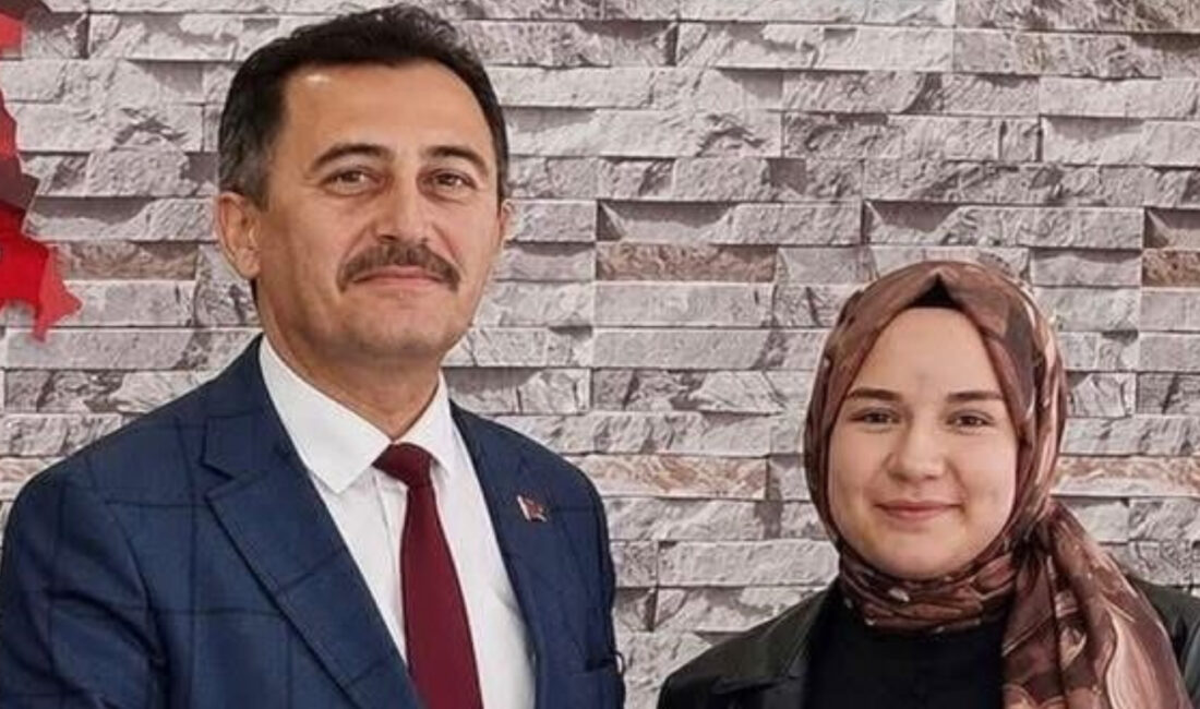 Afyonkarahisar’da Yeşilay tarafından düzenlenen "Sağlıklı Nesil Sağlıklı Gelecek" konulu resim