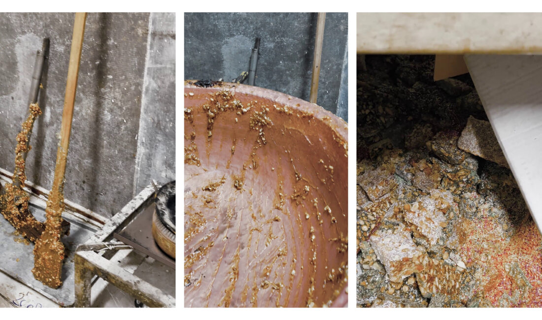 Hatay’ın Kırıkhan ilçesinde yıkım tebligatı dağıtan zabıta ekipleri, bir evden