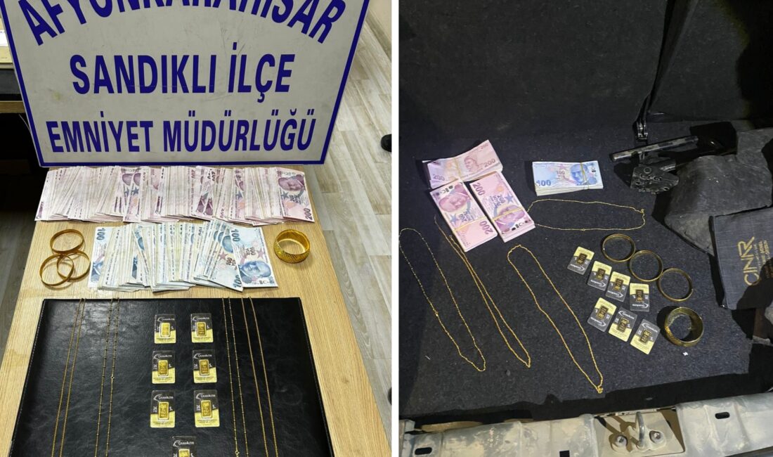Kütahya’da kuyumculara sahte altın satarak haksız kazanç sağlayan iki dolandırıcı,