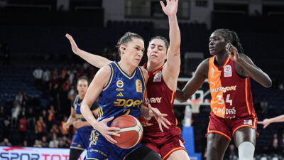 Halkbank Kadınlar Basketbol Süper Ligi play-off finali üçüncü maçında Galatasaray