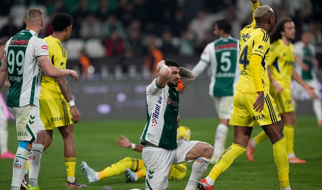 Ziraat Türkiye Kupası Çeyrek Final müsabakasında TÜMOSAN Konyaspor, konuk ettiği