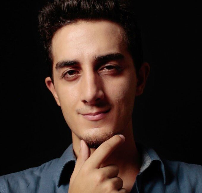 Sıra dışı belgeselleriyle tanınan ünlü YouTuber Ruhi Çenet, takipçilerini heyecanlandıran