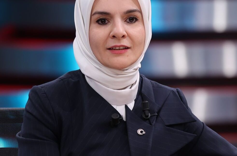 Aile ve Sosyal Hizmetler Bakanı Mahinur Özdemir Göktaş, çocukların korunmasına