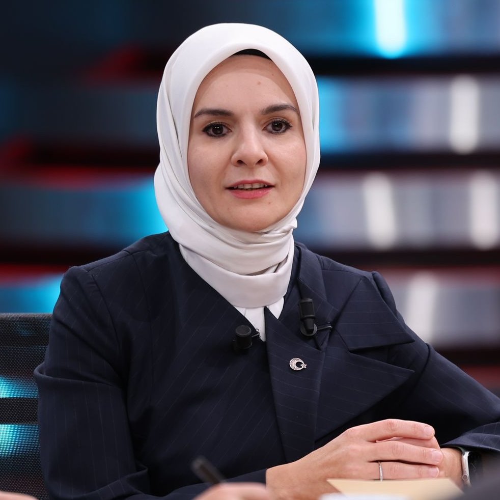 Aile ve Sosyal Hizmetler Bakanı Mahinur Özdemir Göktaş, çocukların korunmasına