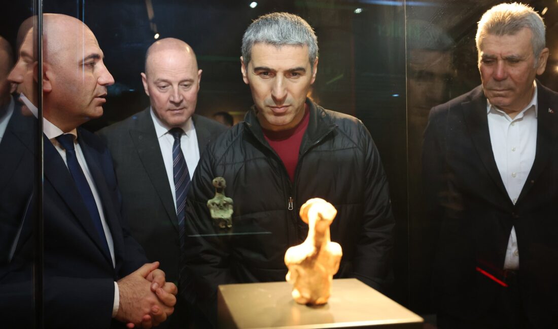 Afyonkarahisar Valisi Dr. Naci Aktaş, şehrin binlerce yıllık köklü tarihini