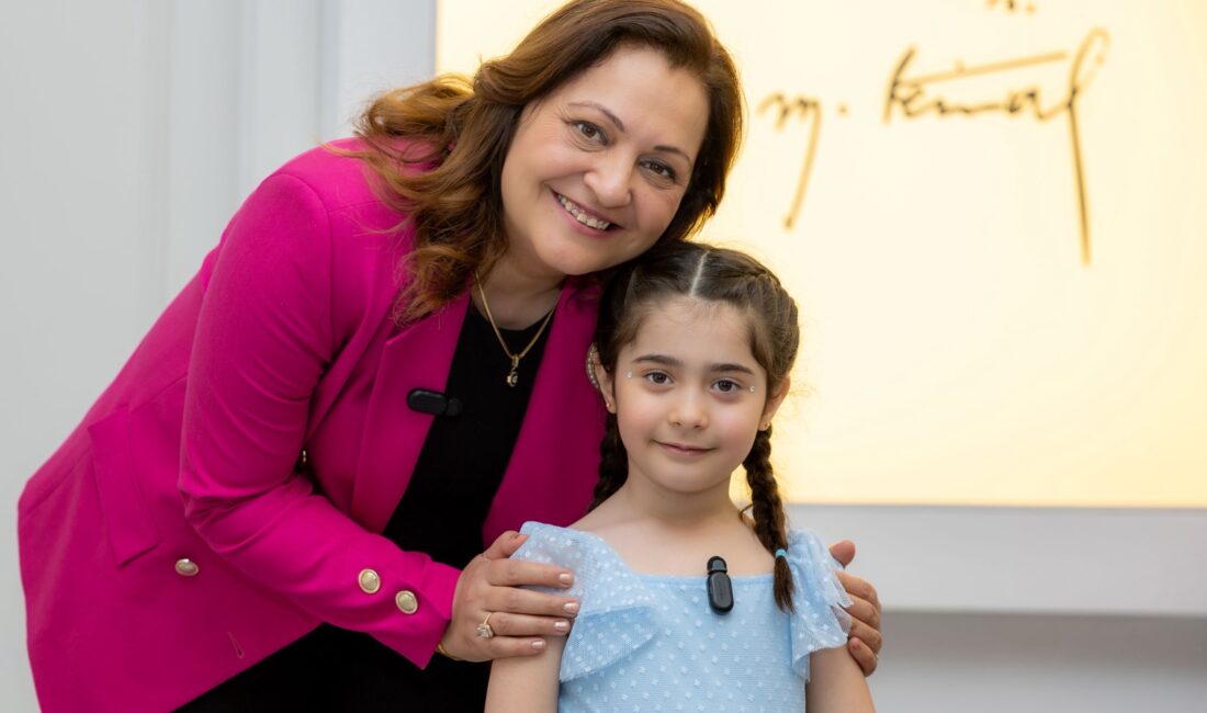 23 Nisan Ulusal Egemenlik ve Çocuk Bayramı coşkusu Afyonkarahisar Belediyesinde