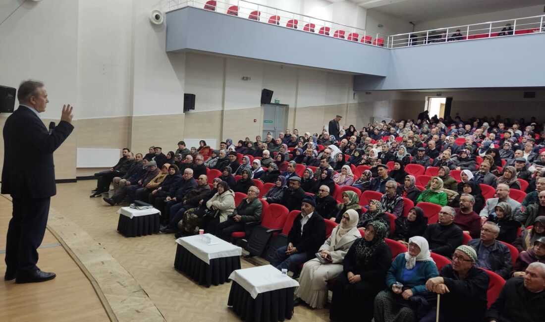 Afyonkarahisar İl Müftülüğü tarafından kutsal topraklara gidecek hacı adaylarına yönelik