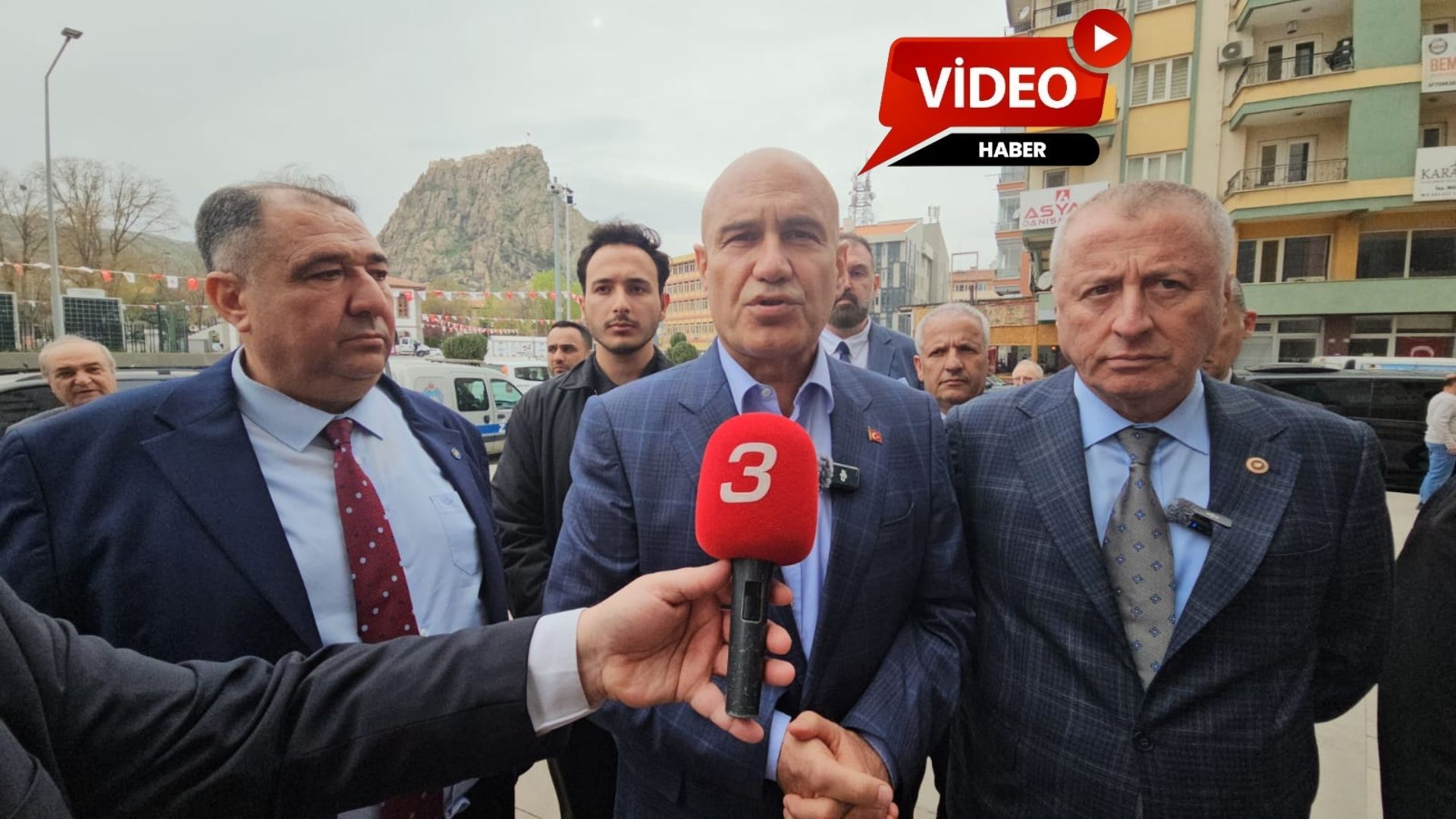 İYİ Parti Grup Başkan Vekili ve Balıkesir Milletvekili Turan Çömez,