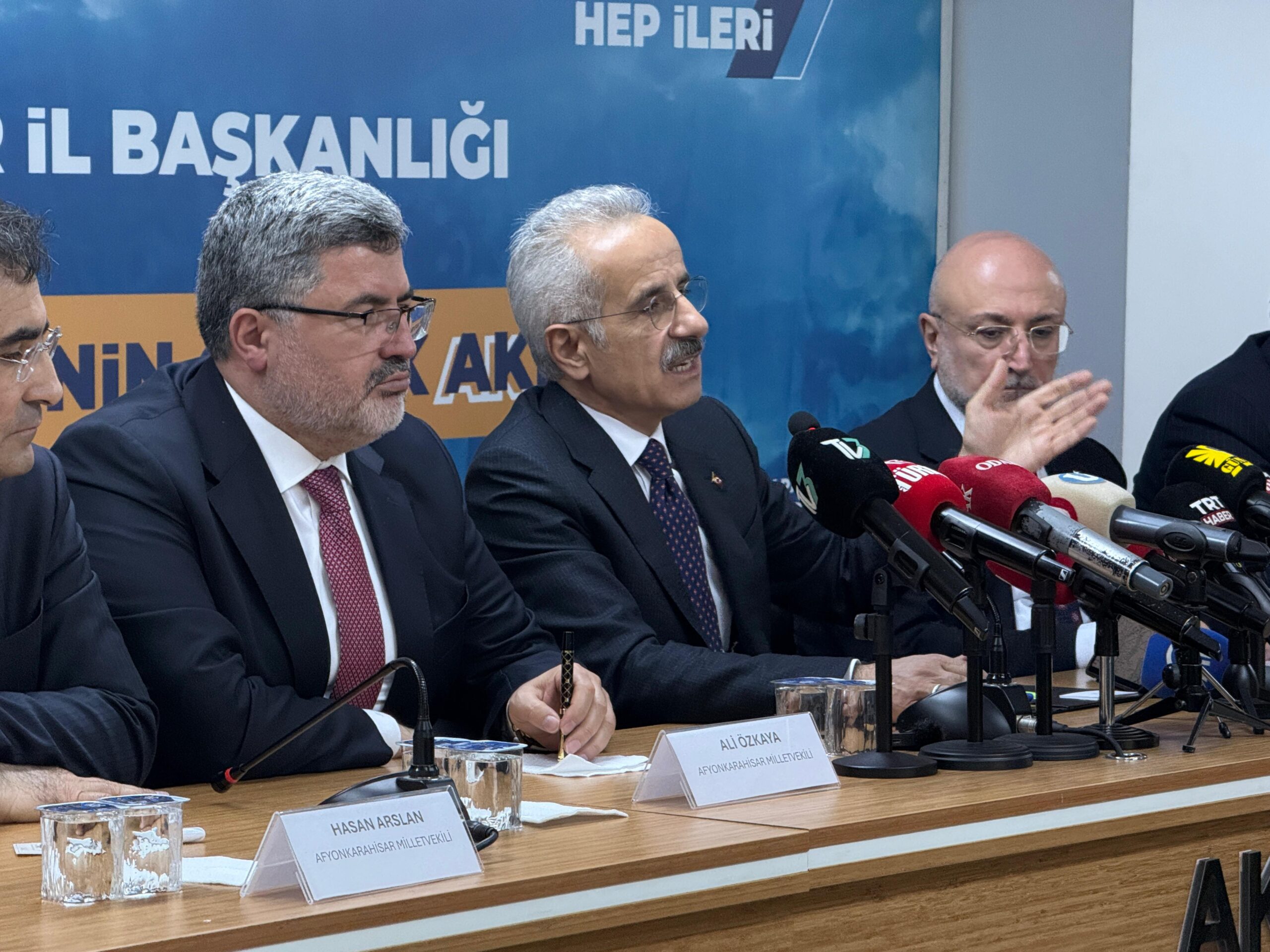 Ulaştırma ve Altyapı Bakanı Abdülkadir Uraloğlu, Afyonkarahisar temasları kapsamında AK