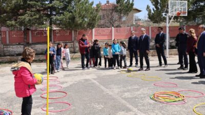 Vali Dr. Naci Aktaş, İhsaniye ilçesinde bir dizi ziyaret ve