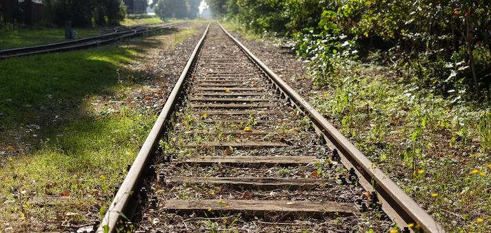 Afyonkarahisar genelinde demiryolu hatları ve istasyon çevrelerinde otla mücadele kapsamında