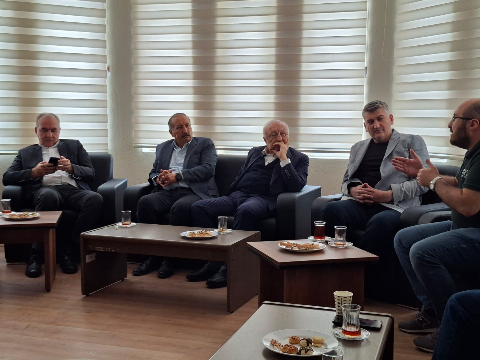 Afyon Kocatepe Üniversitesi (AKÜ) İscehisar Meslek Yüksekokuluna (MYO) İscehisarlı iş