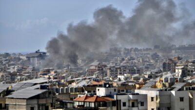 İsrail ordusunun Lübnan'ın güneyindeki Sur ve Nebatiye kentlerine düzenlediği hava