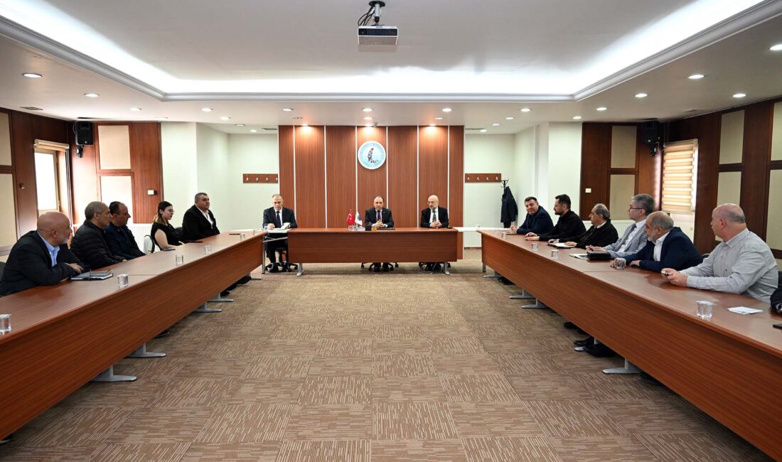 Afyon Kocatepe Üniversitesi (AKÜ) yönetimi ile kırmızı ve beyaz et