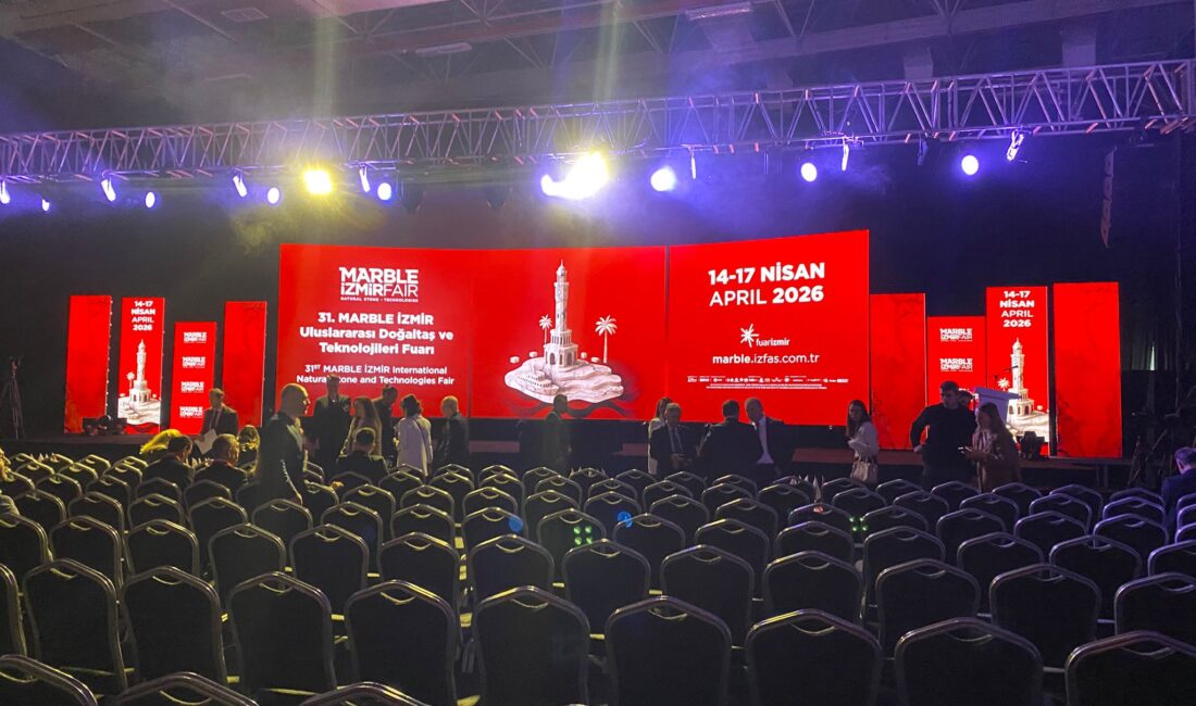 İzmir, doğal taş sektörünün en büyük buluşmalarından birine bir kez