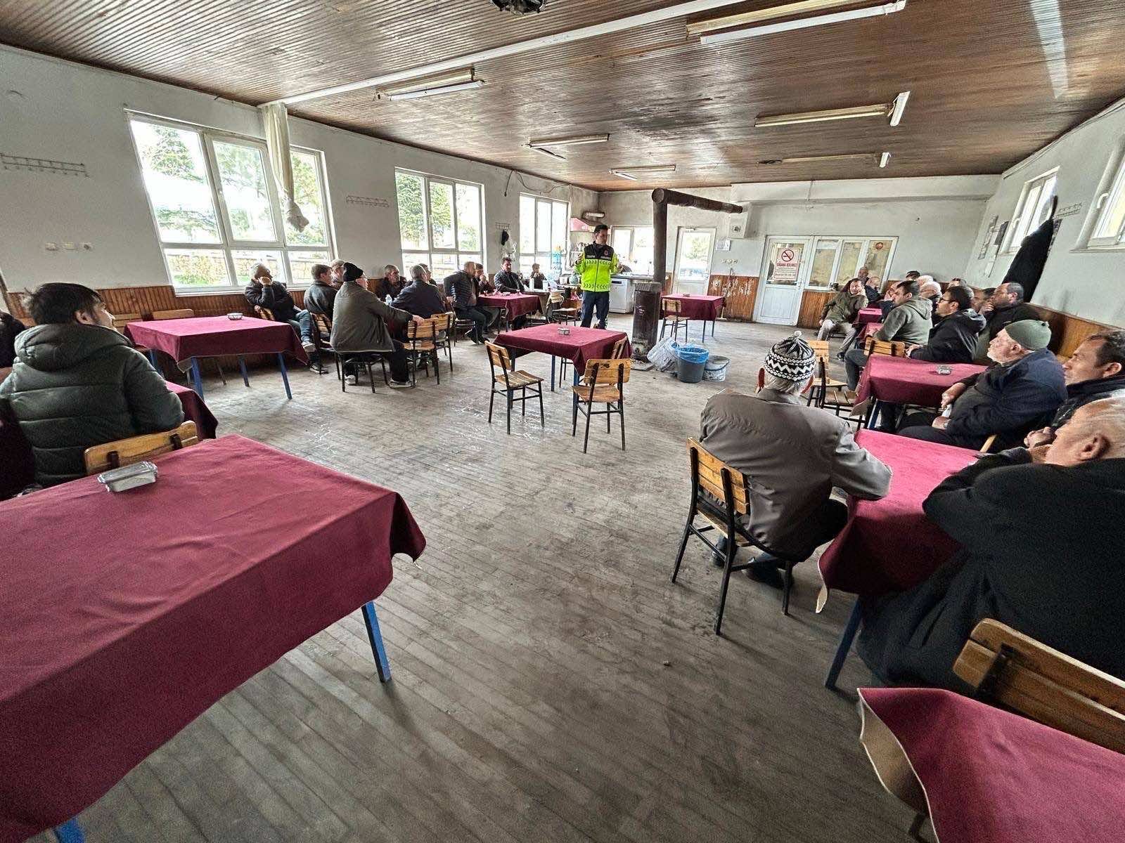Afyonkarahisar İl Jandarma Komutanlığı tarafından trafik güvenliğini artırmak ve toplumsal