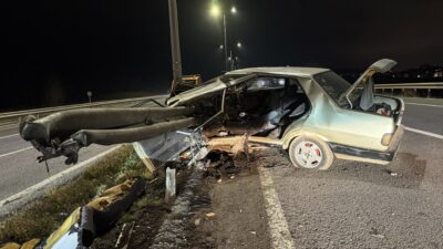 Kütahya'daki trafik kazasında ağır yaralanan genç, tedavi gördüğü hastanede hayatını