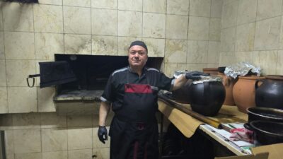 Afyonkarahisar’ın Şuhut ilçesine özgü, coğrafi işaretle tescillenmiş çömlek keşkeği hem