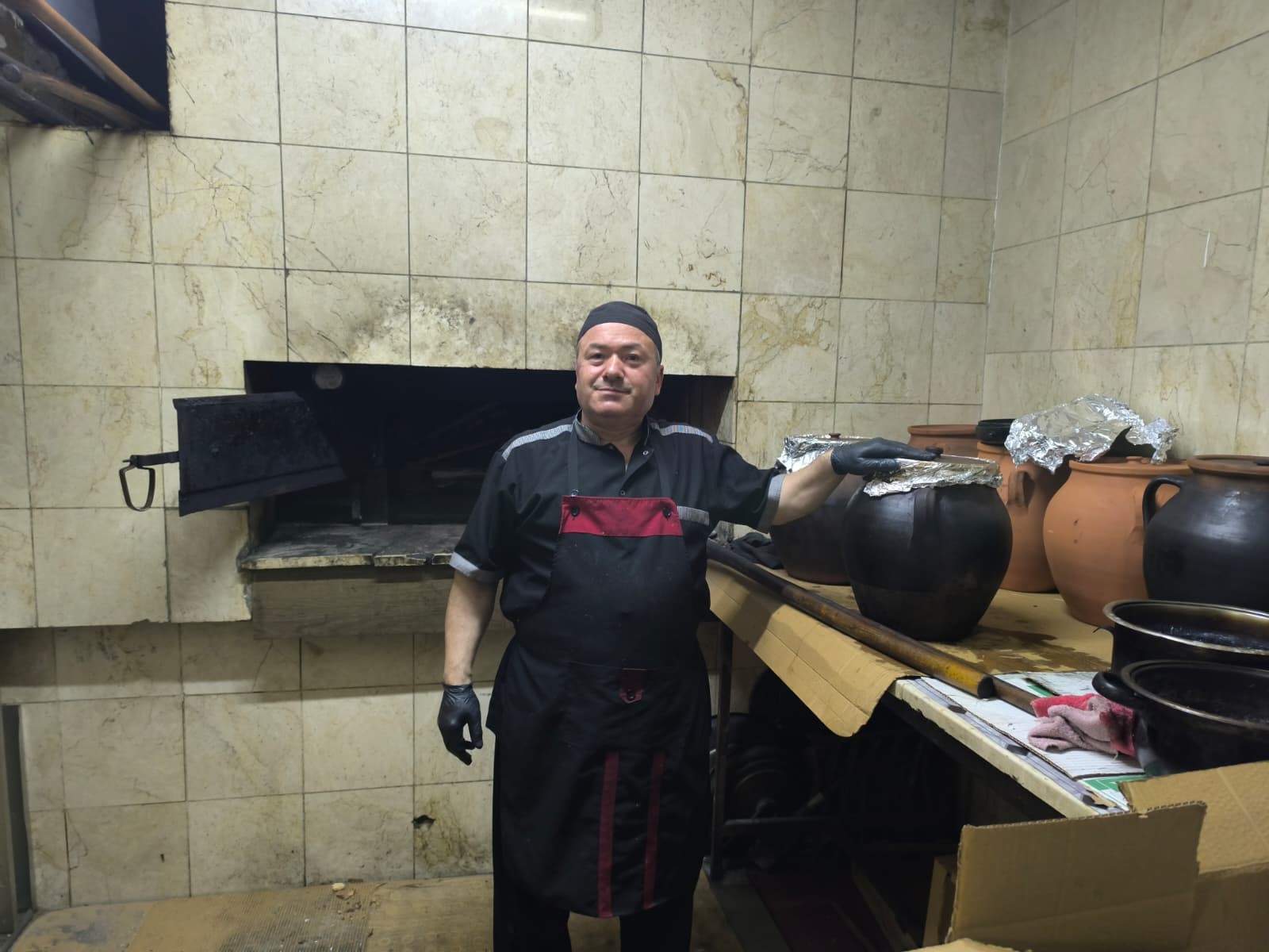 Afyonkarahisar’ın Şuhut ilçesine özgü, coğrafi işaretle tescillenmiş çömlek keşkeği hem