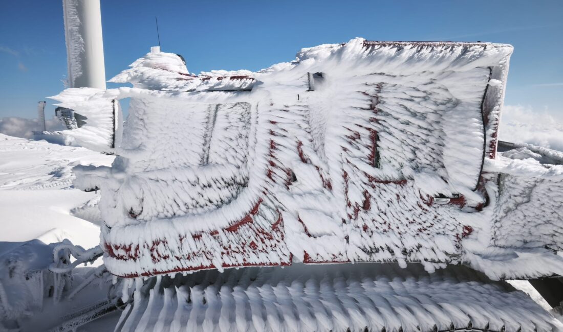 Afyonkarahisar'ın Kumalar Yaylası'nda kurulu rüzgâr türbinlerinin bakımını yapmak isteyen şirket