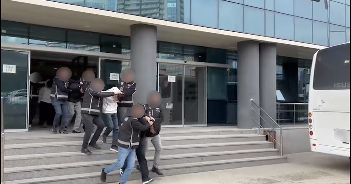 Bursa merkezli İstanbul ve Çorum'da iki ayrı suç örgütüne yönelik