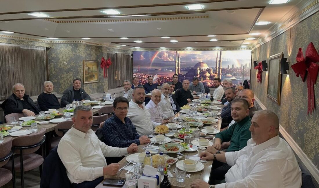 MÜSİAD Afyonkarahisar Yönetim Kurulu üyeleri, iş insanı Mevlüt Karkı’nın yeni