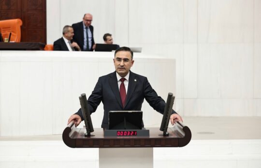 AK Parti Afyonkarahisar Milletvekili ve Sağlık, Aile, Çalışma ve Sosyal