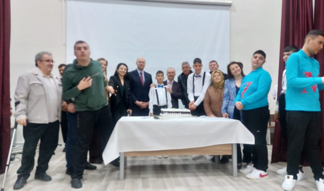 2 Nisan Dünya Otizm Farkındalık Günü kapsamında Afyonkarahisar Engelsiz Yaşam