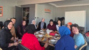 Kadın ve Demokrasi Vakfı (KADEM) Afyonkarahisar Temsilciliği, Beyazay Derneği iş