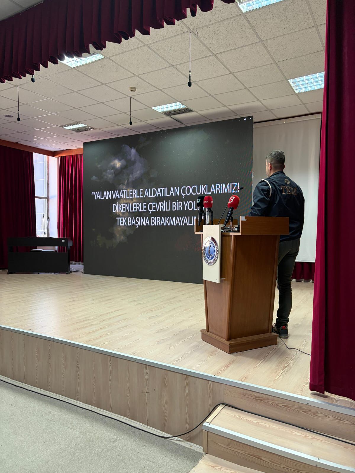 Afyonkarahisar İl Emniyet Müdürlüğü tarafından yürütülen “Gençlik Sizin Eseriniz” projesi