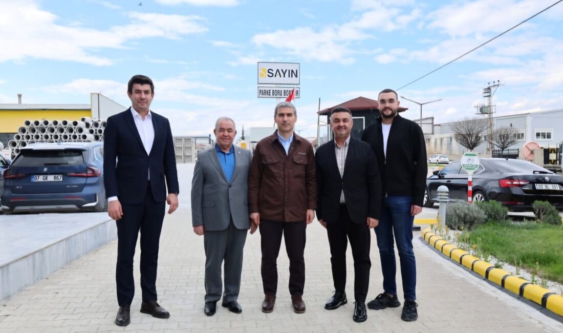 Afyonkarahisar Valisi Dr. Naci Aktaş ve Vali Yardımcısı İhsan Ayrancı,