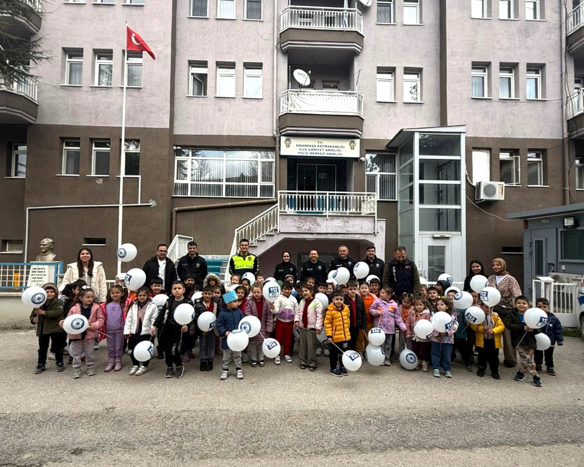 Afyonkarahisar’ın Sinanpaşa ilçesinde, Türk Polis Teşkilatı’nın 181. kuruluş yıl dönümü