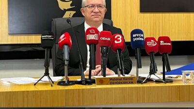 Afyonkarahisar Belediyesi CHP’li Meclis Üyesi Kemal Demirkırkan, belediye çalışmaları üzerinden