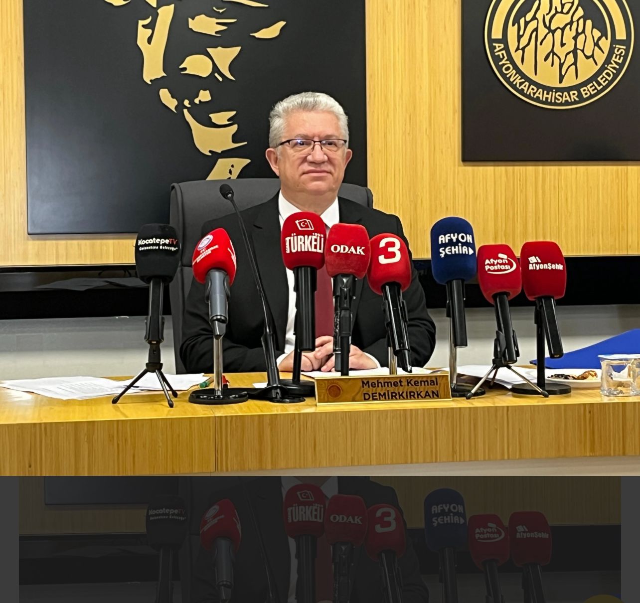 Afyonkarahisar Belediyesi CHP’li Meclis Üyesi Kemal Demirkırkan, belediye çalışmaları üzerinden