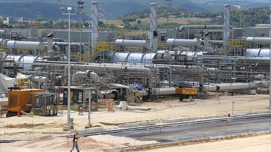 Sırbistan'ın Kanjiza bölgesinde, TürkAkım doğal gaz boru hattı yakınlarında iki