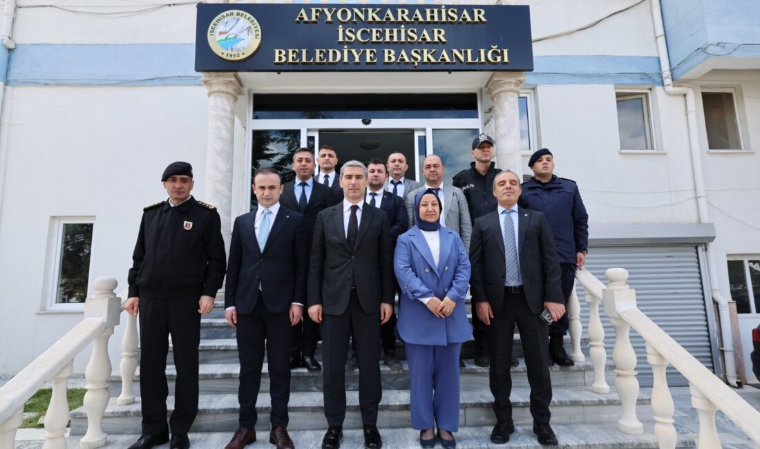 Afyonkarahisar Valisi Naci Aktaş, İscehisar ilçesinde bir dizi ziyaret gerçekleştirdi.