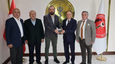 Afyon Eğitim Vakfı Yönetim Kurulu Başkanı Hüsnü Serteser ve Yönetim