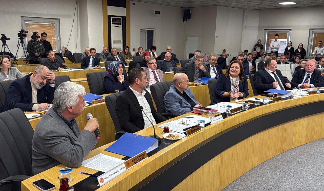 Afyonkarahisar Belediye Meclisi'nin Nisan ayı toplantısına Belediye Başkanı Burcu Köksal'ın