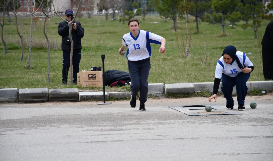 Afyonkarahisar’da Okul Sporları kapsamında düzenlenen gençler bocce müsabakaları, Kocatepe Spor