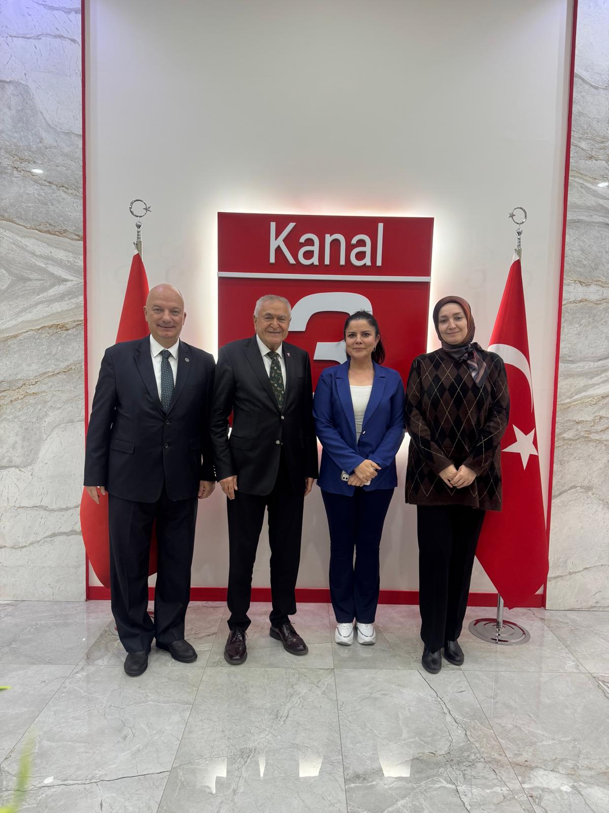 Türkiye Sanayici ve İşadamları Vakfı Genel Başkanı Veli Sarıtoprak ve