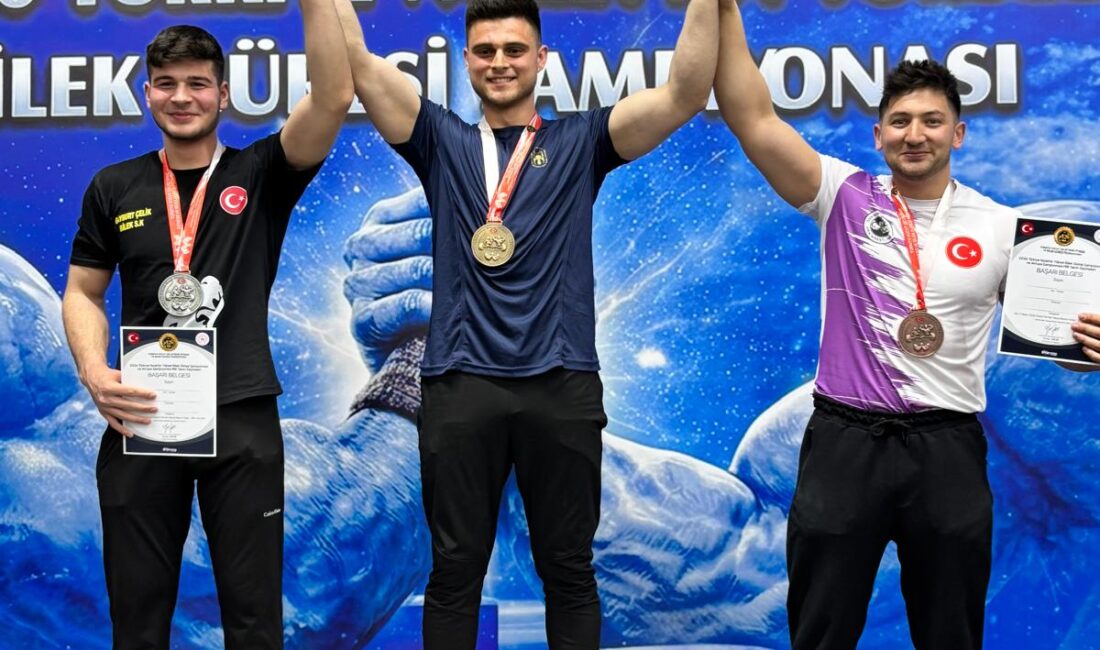 Afyonkarahisarlı milli sporcu, iki yıllık aranın ardından döndüğü podyumda göğsümüzü