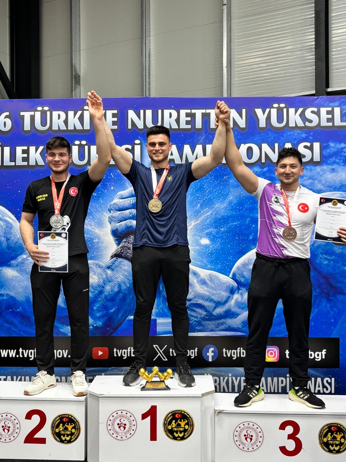 Afyonkarahisarlı milli sporcu, iki yıllık aranın ardından döndüğü podyumda göğsümüzü