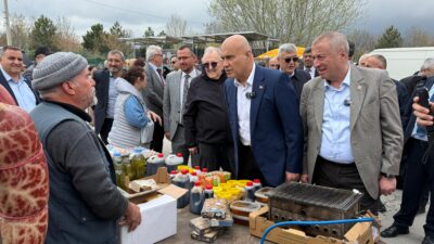 İYİ Parti’nin üst düzey isimleri, Afyonkarahisar’daki saha çalışmaları kapsamında semt
