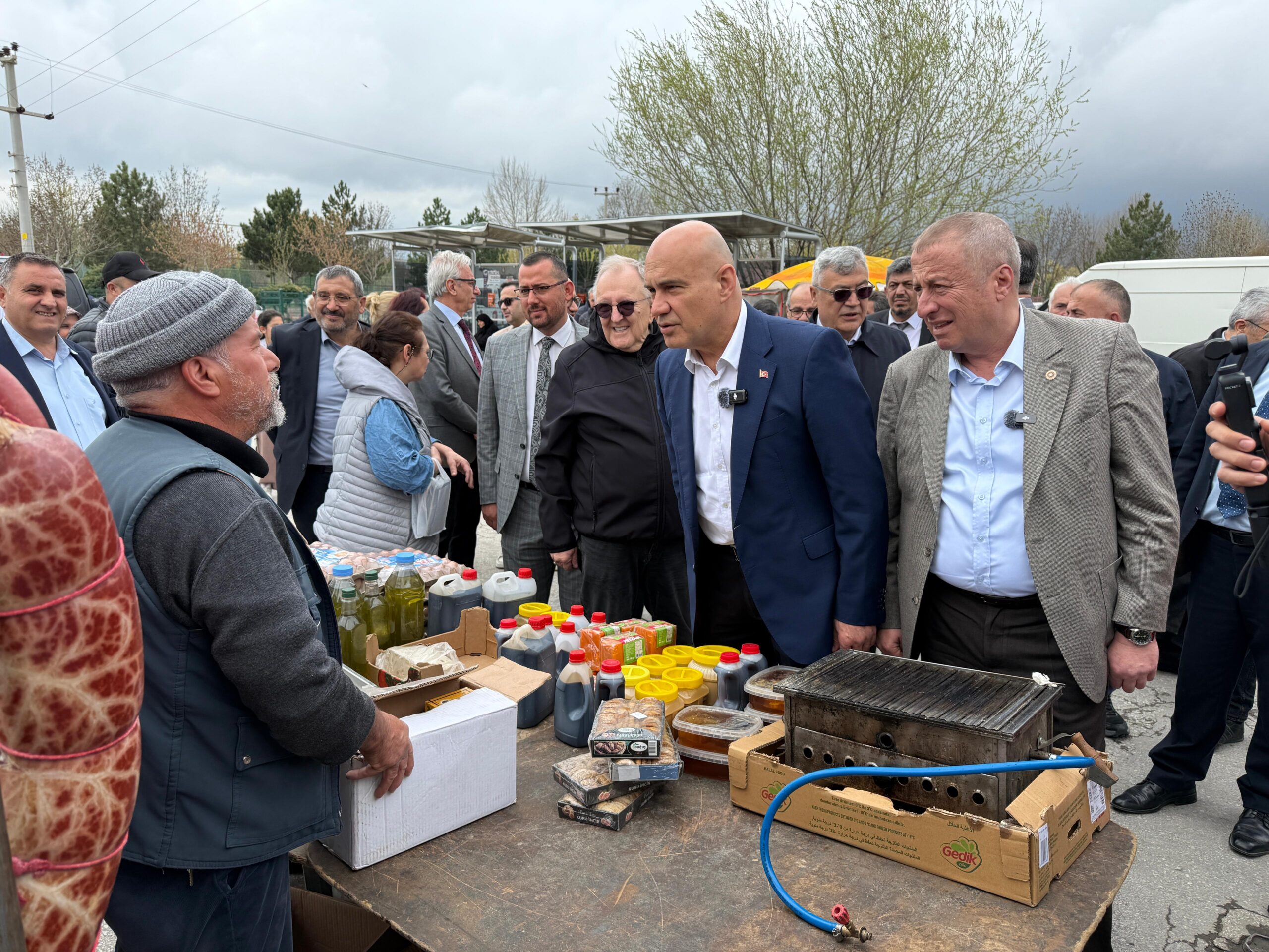 İYİ Parti’nin üst düzey isimleri, Afyonkarahisar’daki saha çalışmaları kapsamında semt