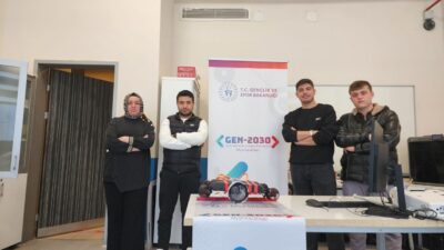 Afyonkarahisar Gençlik Merkezleri bünyesindeki Genç 2030 Atölyesi, üniversite öğrencilerinin imzasını