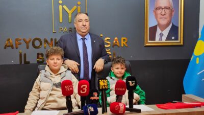 Afyonkarahisar İYİ Parti İl Başkanı Muhammet Mısırlıoğlu, her hafta düzenlediği