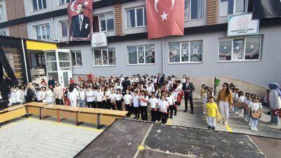 Mustafa Kemal Atatürk’ün çocuklara en büyük armağanı olan 23 Nisan