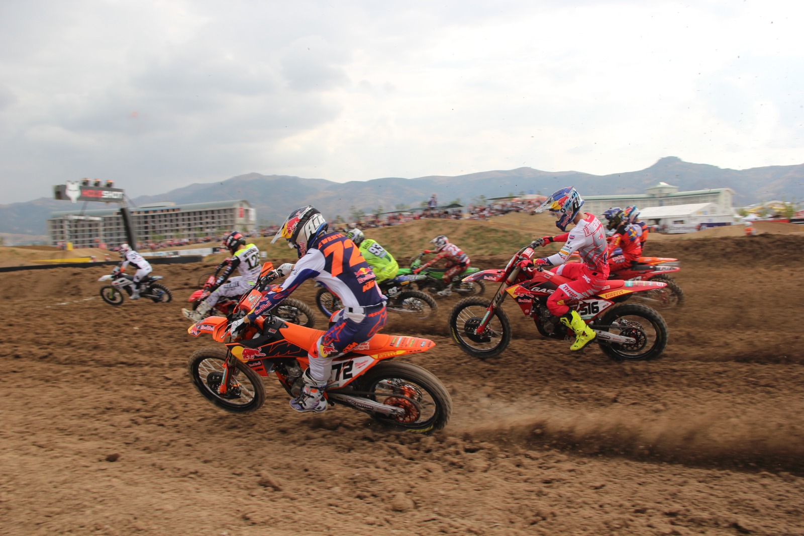 Dünyanın en iyi motokros parkurlarından birine sahip olan Afyonkarahisar, motor