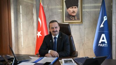 Anahtar Parti Genel Başkanı Yavuz Ağıralioğlu, Afyonkarahisar’da düzenlenecek programda vatandaşlarla